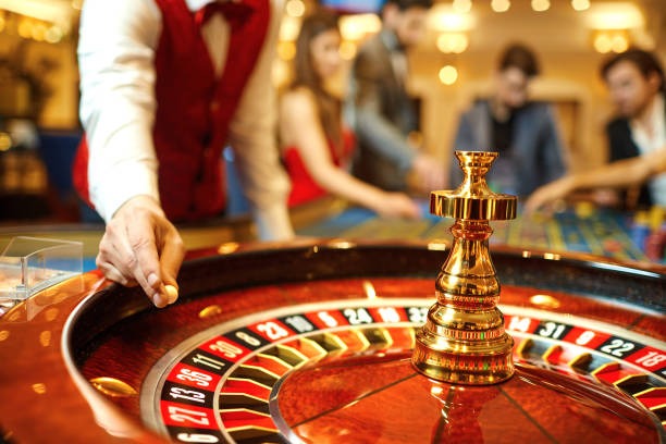 Blackjack tables display dealer actions and player hands in real time ombak777 login blackjack table showing dealer cards and player hand in real time